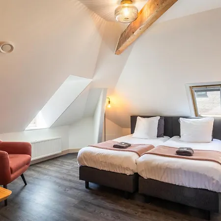 Het Oude Kantongerecht Bed & Breakfast Apeldoorn